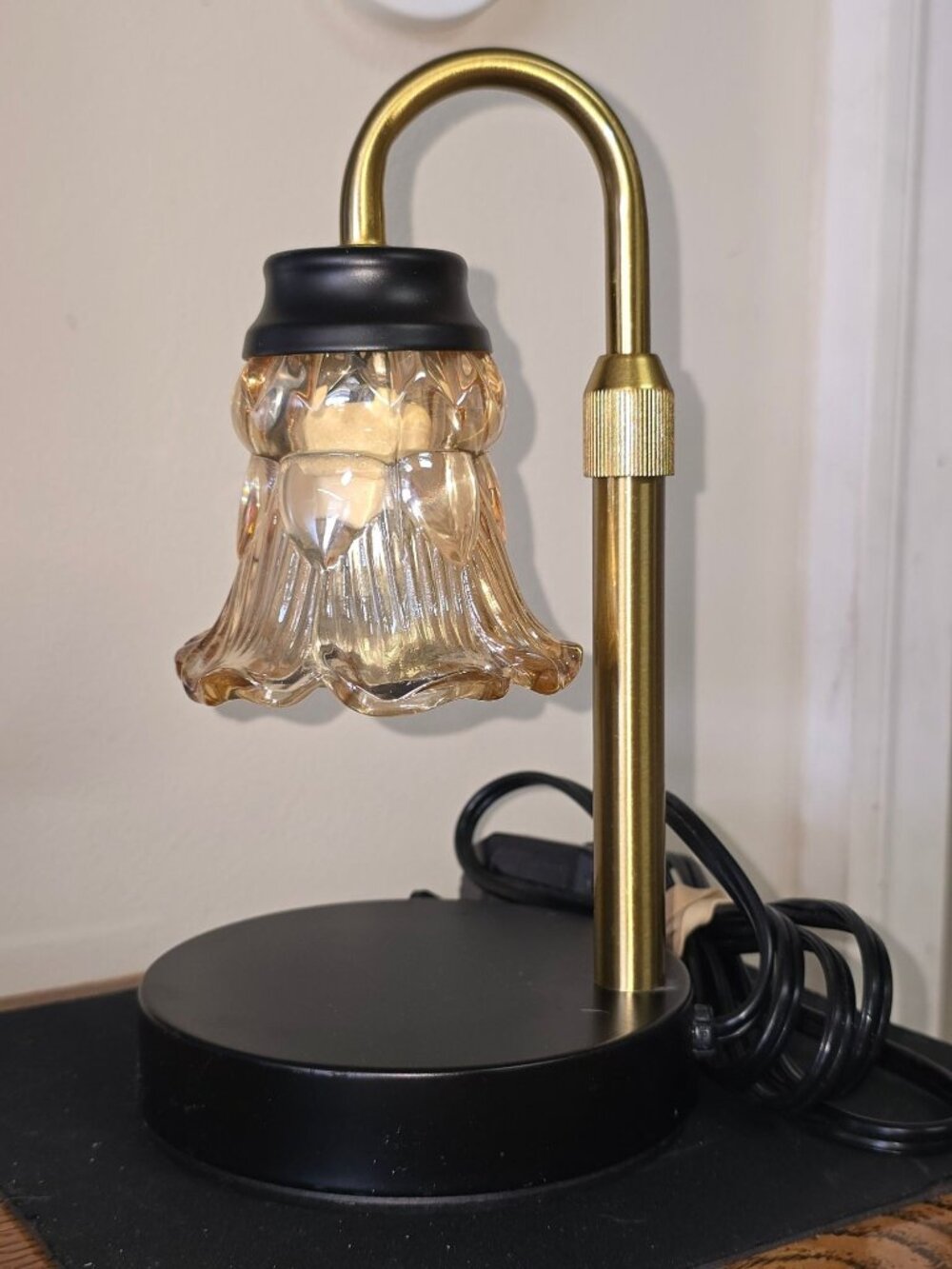 Jackyled Candle Warmer Lamp Adjustable Arm & Light Amber Glass Shade